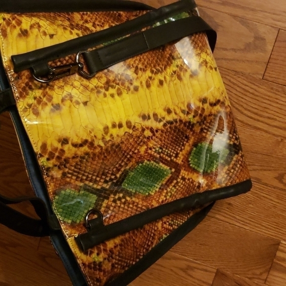 FRENCH connection tote - Picture 6 of 11